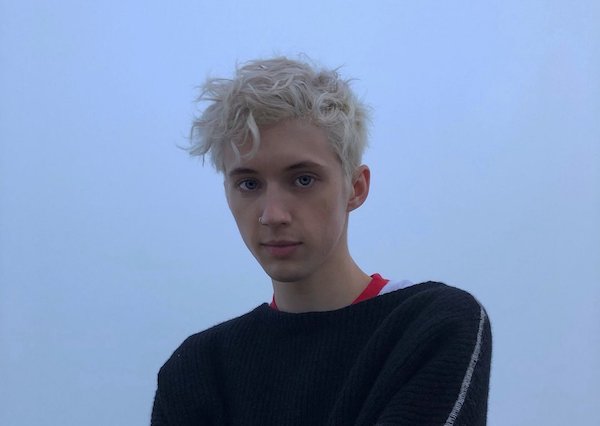 Watch: Troye Sivan rate being blonde, eating alone + more. | Coup De ...