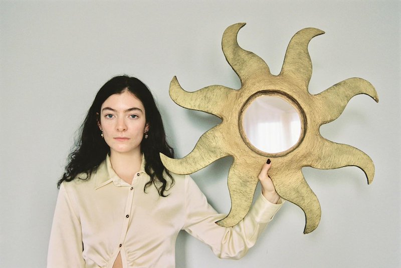 Lorde, “Te outlets Ao Mārama” (Solar Power Songs) Misprint Vinyl