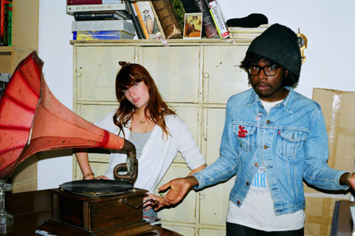 Florence Welch & Dev Hynes [a.k.a. Team Perfect] covering Blink-182's ...