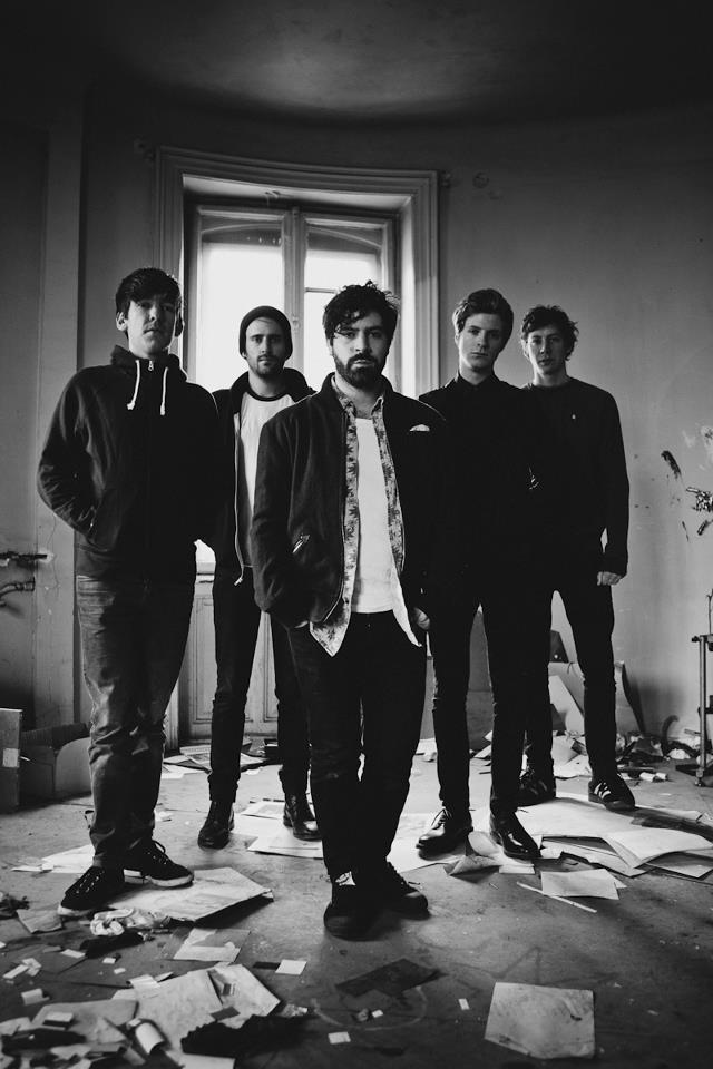 Foals - 'My Number', 'Inhaler' & 'Late Night' live at Abbey Road ...