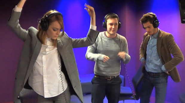 Emma Stone mimics TOWIE And MiC stars in Radio 1 chat with Andrew Garfield