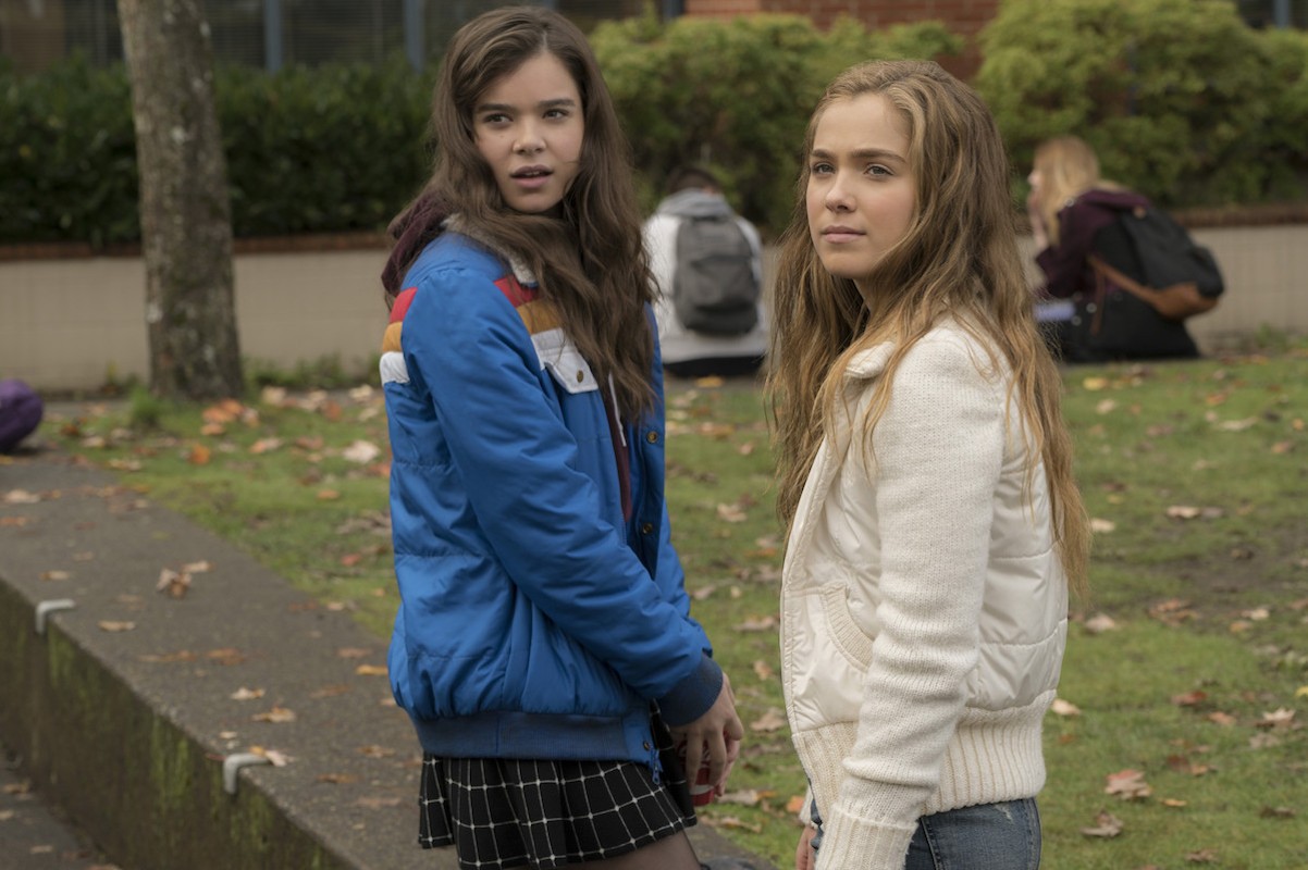 Interview: Hailee Steinfeld, Blake Jenner + more of 'The Edge Of Seventeen' cast on their new film.