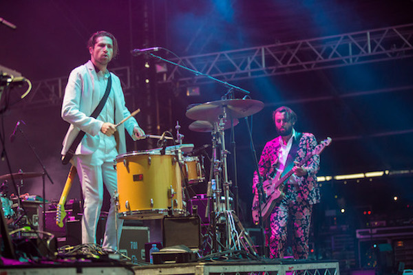 Review: Tame Impala and Mini Mansions - Sydney Opera House Forecourt ...