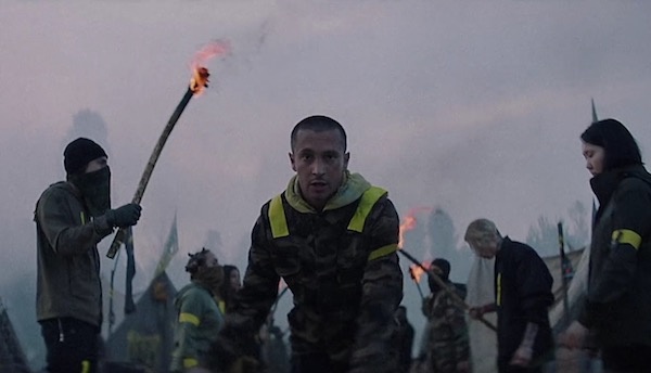 twenty one pilots - 'levitate' music video. coup de main