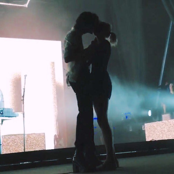 The 1975 Lead Singer Matty Healy Makes Out With Male Fan on Stage