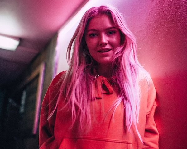 Watch: Astrid S perform 'Hurts So Good' and 'Think Before I Talk' live ...