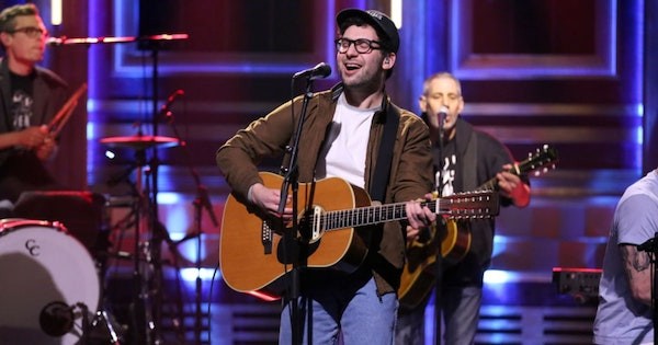 Watch Bleachers Perform Alfie S Song Not So Typical Love Song Live On Fallon Coup De Main Magazine